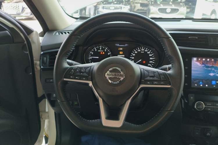 Used Nissan X-Trail 2022 2.0L Two-Wheel Drive Smart Connect Premium Edition Steering Wheel