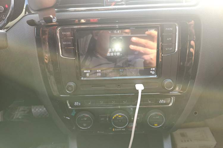 Used Volkswagen Sagitar 2015 230TSI Automatic Luxury Model
