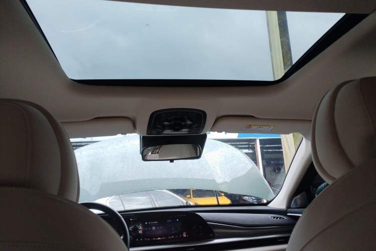 Used EXEED Lingyun 2024 300T Two-Wheel Drive Starlight Edition
