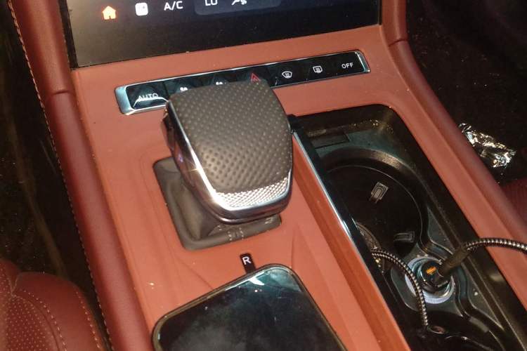 Used Hongqi H5 2025 1.5T DCT Qiyun 500 000th Unit Commemorative Edition
