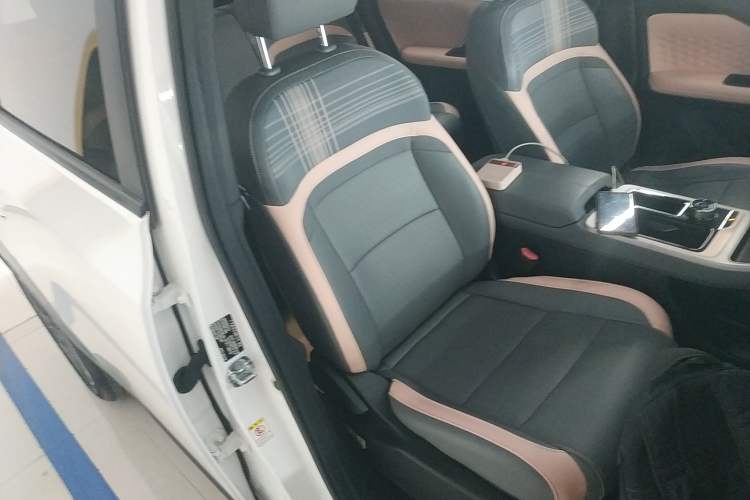 Used AION Y 2022 70 Intelligent Edition Lithium Iron Phosphate