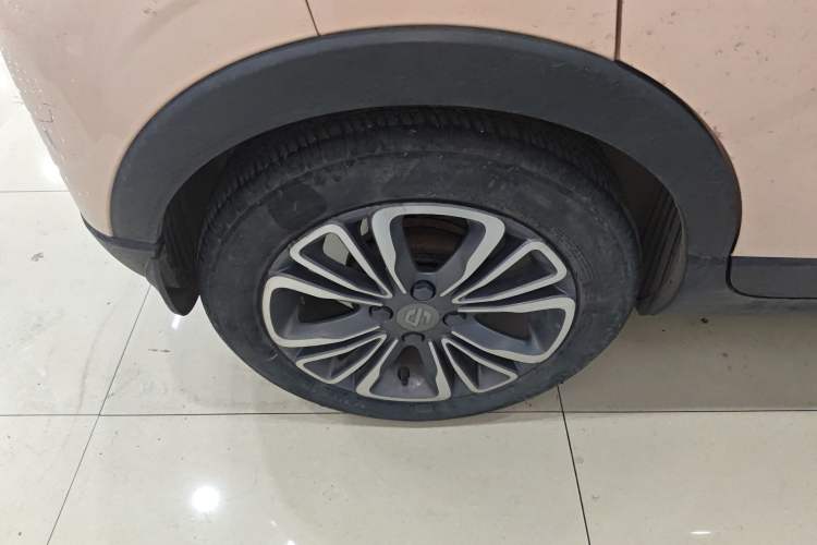 Used Leapmotor T03 2021 400 Comfort Edition Right Rear Wheel Hub