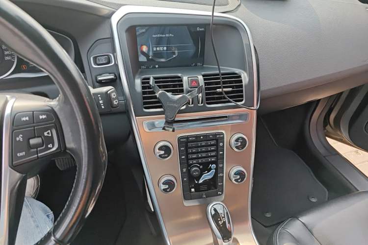 Used Volvo XC60 2015 T5 Smart Upgrade Model