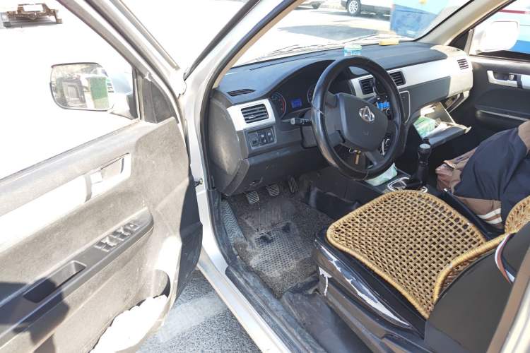 Used CHANGAN KAICHENG Shenqi F30 2018 1.5L Standard Version with Air Conditioning and Extended Wheelbase – DAM15L Driver Seat