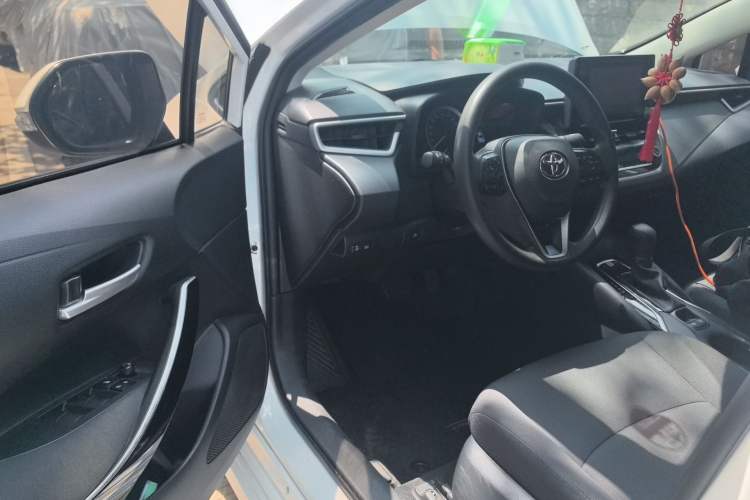 Used Toyota Corolla 2022 Dual-Motor 1.8L E-CVT Pioneer Edition
