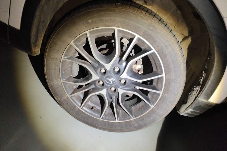 Used Soueast DX3 2018 1.5L Manual Flagship Edition Right Front Wheel Hub