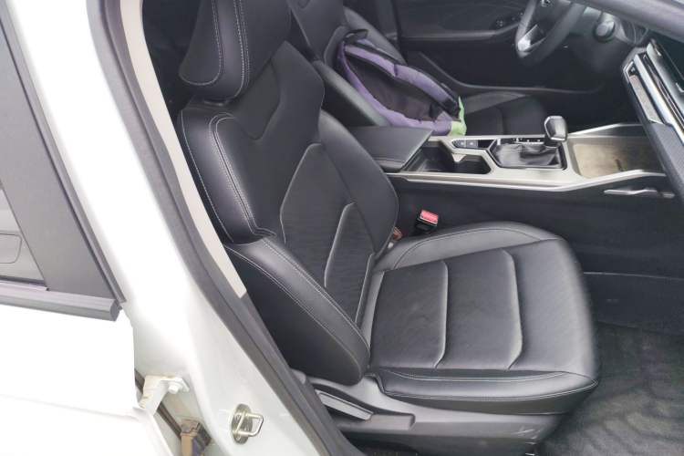 Used Geely Auto Emgrand 2023 4th Generation Champion Edition 1.5L CVT Luxury Model Right Front Seat