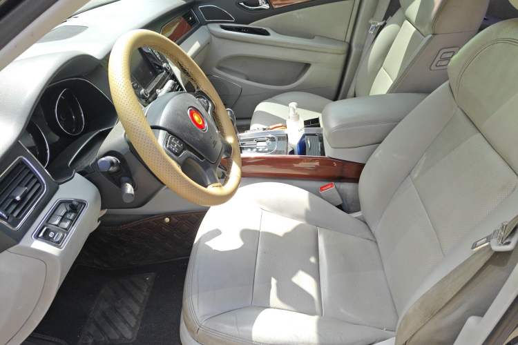 Used Hongqi H7 2013 2.0T Luxury Model
