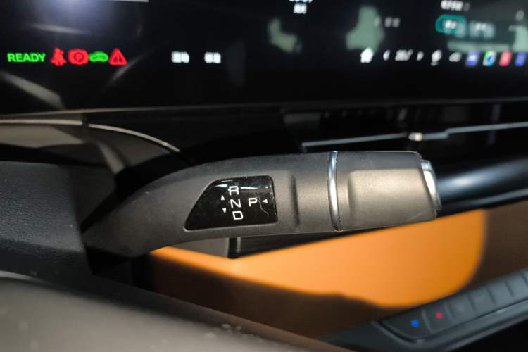 Used Wey Gaoshan 2023 Four-Wheel-Drive Executive Extended Version
