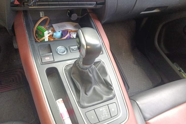 Used Citroen C5 AIRCROSS 2017 350THP Luxury Model Gear Lever