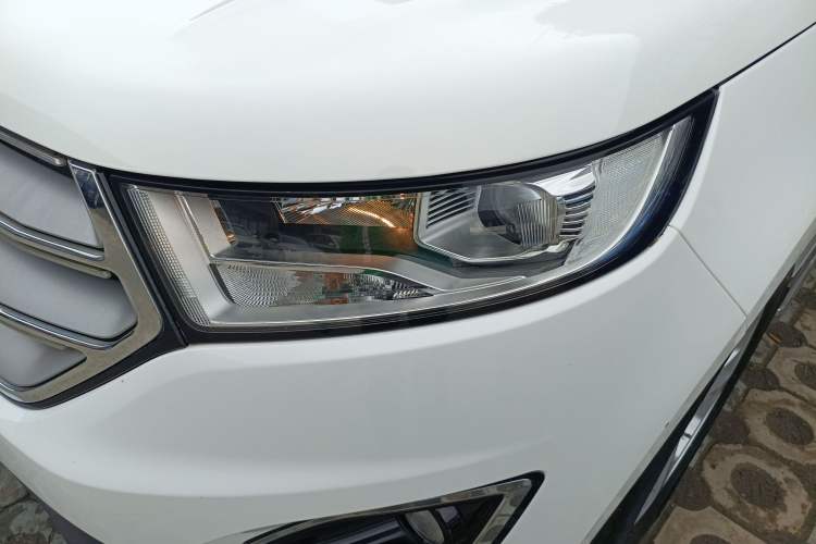 Used Ford Edge 2016 EcoBoost 245 Two-Wheel-Drive Titanium 5-Seater