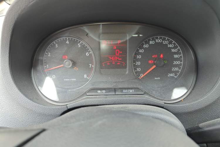 Used Volkswagen Polo 2012 1.6L Cross Polo Automatic Transmission Instrument Cluster