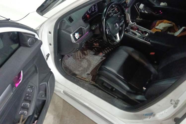 Used Honda Accord 2018 260TURBO Luxury Edition China V Emission Standard Driver Seat