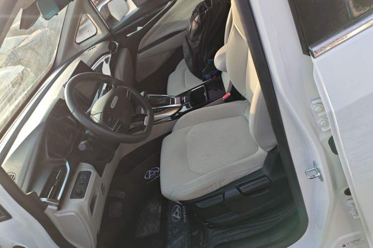 Used SAIC MAXUS Dajia 5 2022 430 km Elite Version 7-Seater