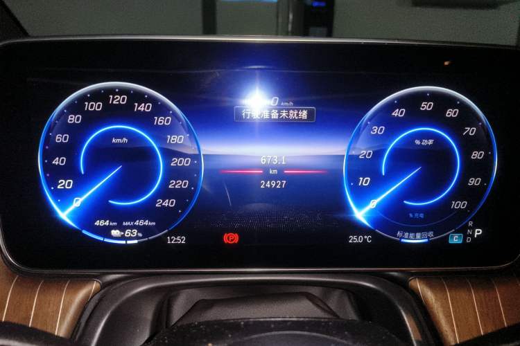 Used Mercedes-Benz EQE 2022 350 Pioneer Edition Odometer Close Up