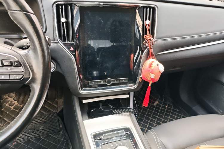 Used Roewe i6 New Energy 2017 45T Hybrid Connect & Smart Enjoyment Edition Audio And AC Panel