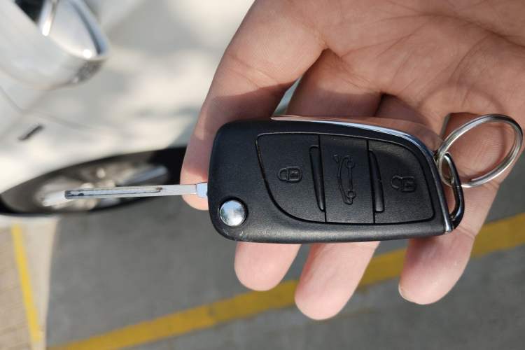 Used Citroen C4L 2015 1.2T Automatic Luxury Edition