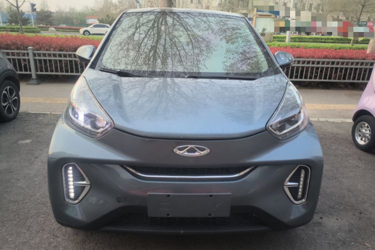 Used Chery QQ Little Ant 2022 Revised Version Sweet Pink Edition Half-Sugar Version Lithium Iron Phosphate 30.7 kWh 30 kW 301 km