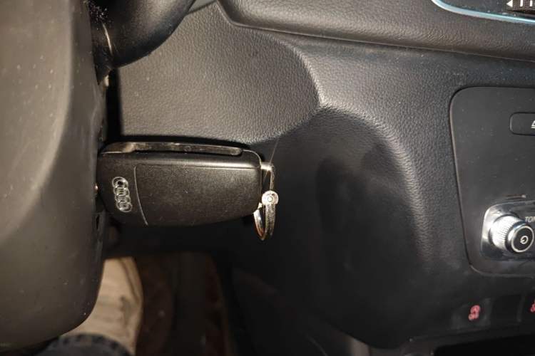 Used Audi Q3 2016 35 TFSI Fashion Model Vehicle Key