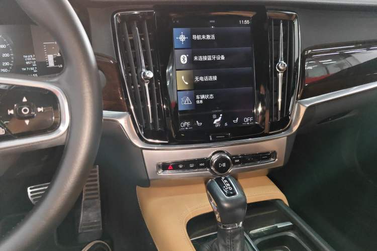 Used Volvo S90 2017 T4 Zhiyuan Edition
