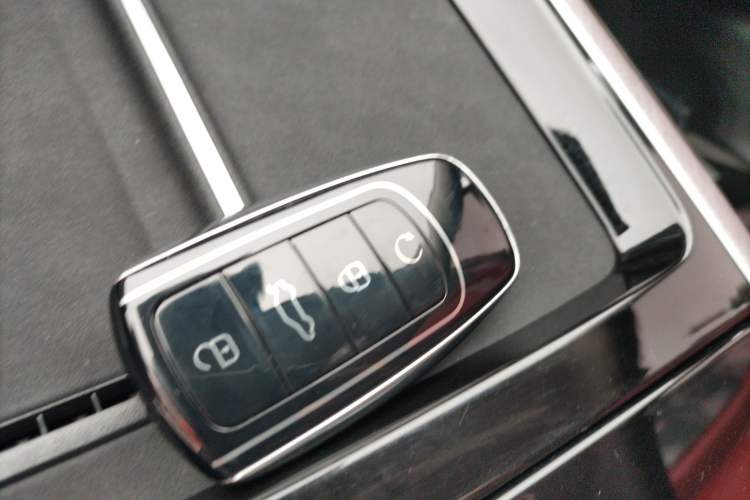 Used Chery Tiggo 9 C-DM 2025 1.5T 106KM Ultra-Comfort Edition 5 Seats Lithium-NMC