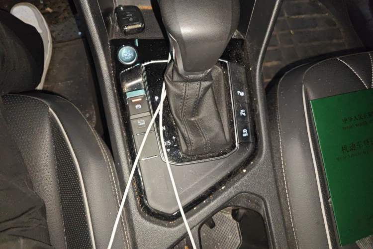 Used Volkswagen Tiguan L 2024 330TSI Automatic Two-Wheel Drive R-Line Enhanced Edition Gear Lever