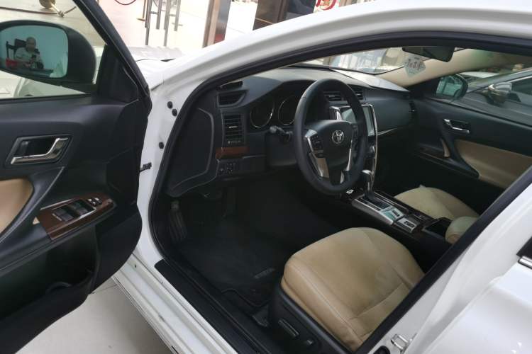 Used Toyota Reiz 2013 2.5V Shangrui Edition Driver Seat