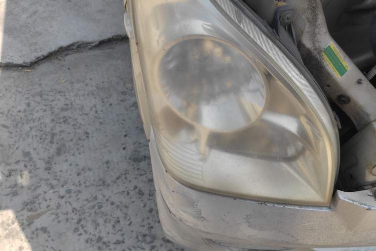 Used Wuling Rongguang 2012 1.5L Extended Basic Version Right Front Headlight