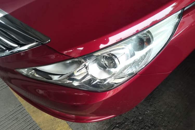 Used Hyundai Sonata 2011 2.0L Automatic Fashion Edition Left Front Headlight