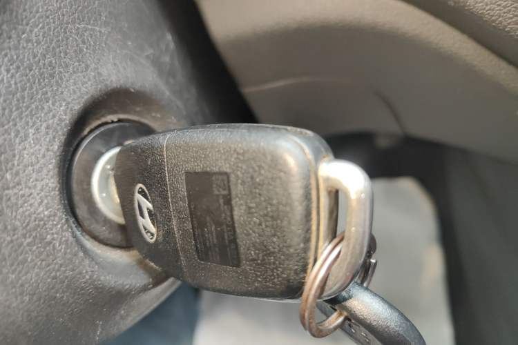 Used Hyundai Verna (new generation) 2016 1.4L Manual Cool Edition GLS Vehicle Key