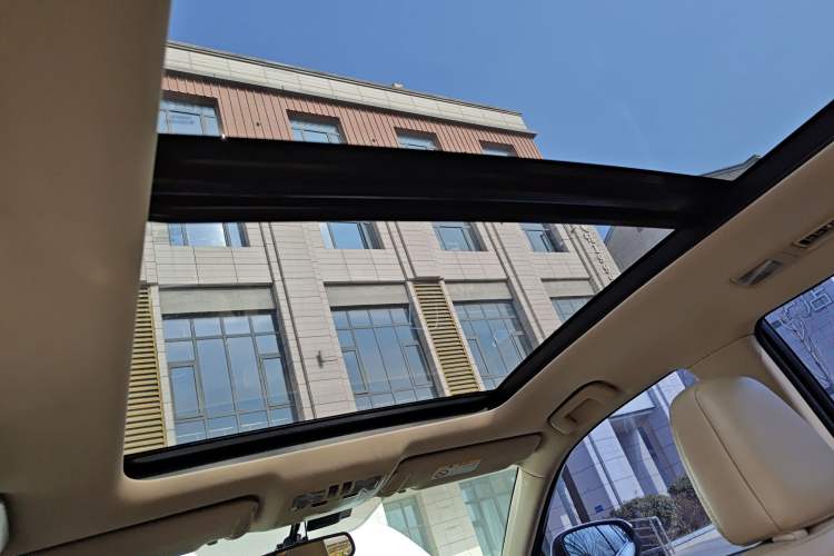 Used Toyota Highlander 2015 2.0T Two-Wheel Drive Luxury Edition 7 Seats