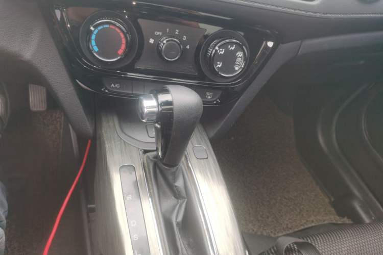 Used Honda XR-V 2015 1.8L EXi CVT Comfort Version