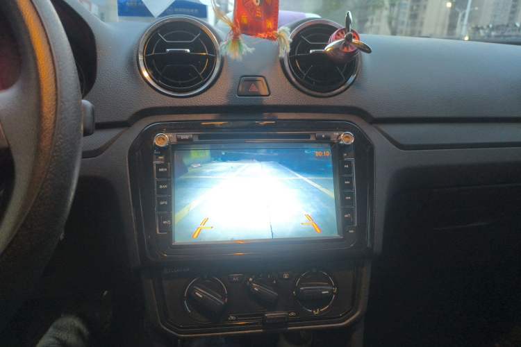 Used Volkswagen Jetta 2017 1.5L Automatic Fashion Model
