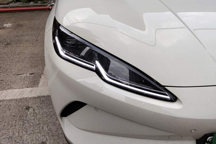 Used BYD Seal 06 New Energy 2025 EV 545KM Flagship Edition Right Front Headlight