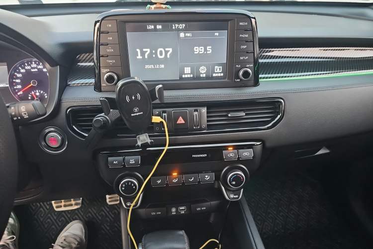 Used Kia KX7 2017 2.0T Automatic Two-Wheel Drive GLS 7-Seater