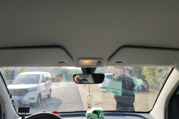 Used Wuling Hongguang MINIEV 2022 Macaron Premium Model – Lithium Iron Phosphate