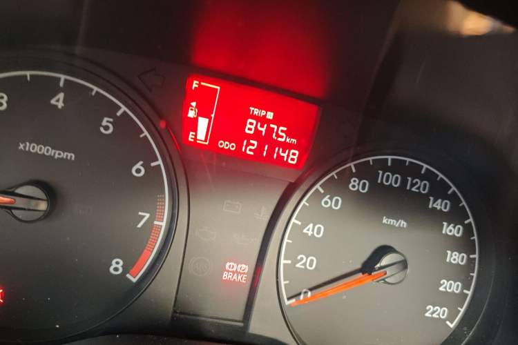 Used Hyundai Verna (older generation) 2016 1.4L Manual Smart GLS Trim