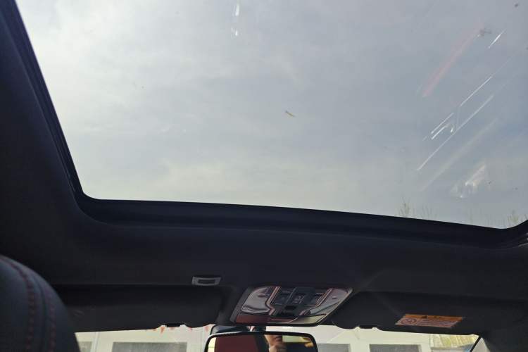 Used Haval H6 Coupe 2017 Red Label 2.0T Automatic Two-Wheel Drive Prestige Model
