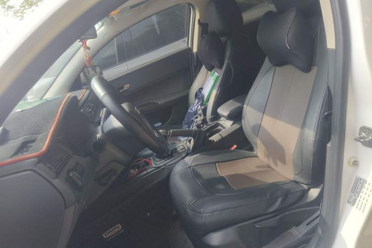 Used Qoros 3 2016 Sedan 1.6L Automatic ZhiXiang Model