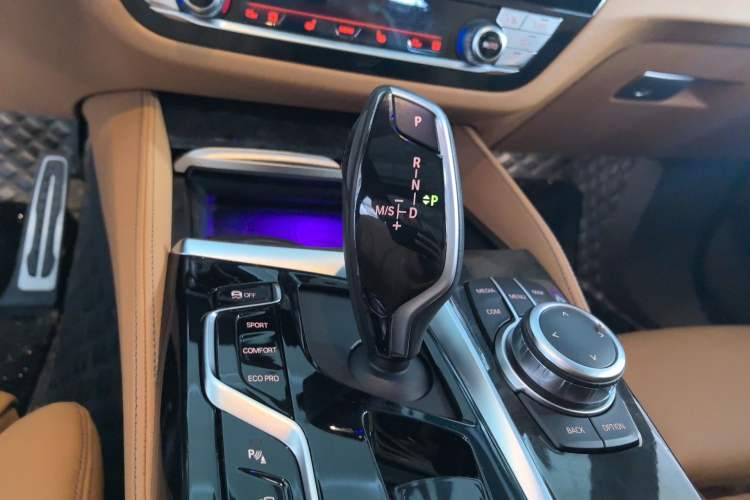 Used BMW 6 Series GT 2021 Restyled 630i M Sport Package Gear Lever