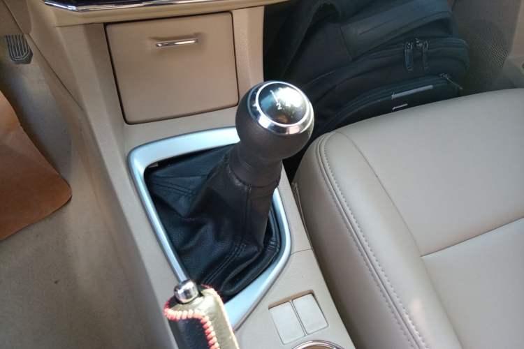 Used Toyota Corolla 2014 1.6L Manual GL Gear Lever