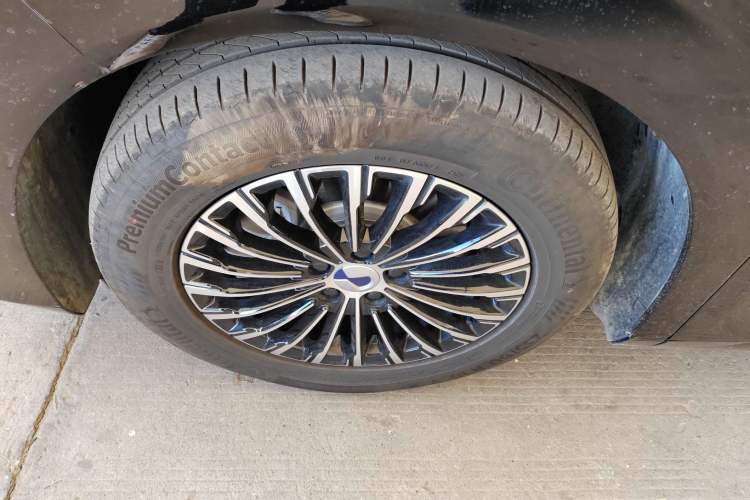 Used Denza D9 2024 DM-i 980 Four-Wheel Drive Prestige Model