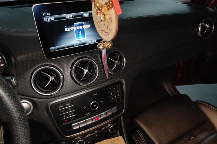 Used Mercedes-Benz GLA 2018 GLA 200 Fashion Model Audio And AC Panel