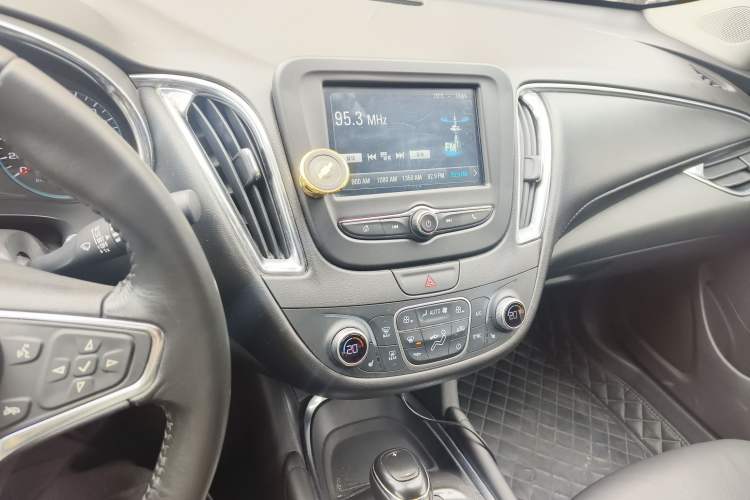 Used Chevrolet Malibu XL 2016 1.5T Dual-Clutch Ruichi Edition Audio And AC Panel