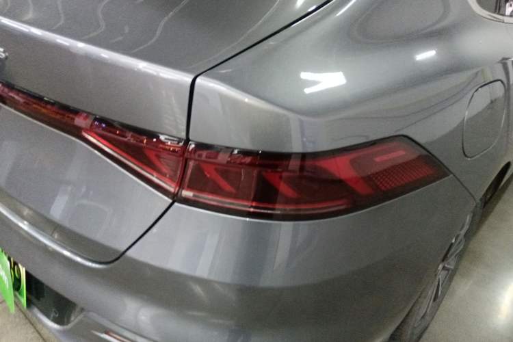 Used BYD Qin PLUS 2024 HONOR Edition DM-i 55KM Leading Model Right Rear Taillight