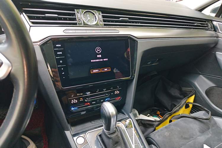 Used Volkswagen Magotan 2020 330TSI DSG Luxury Edition Audio And AC Panel