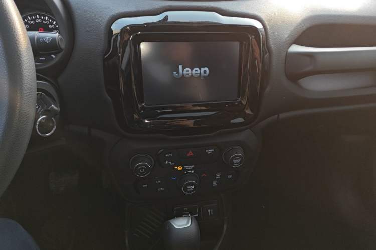 Used Jeep Renegade 2019 220T Automatic Leading Edition