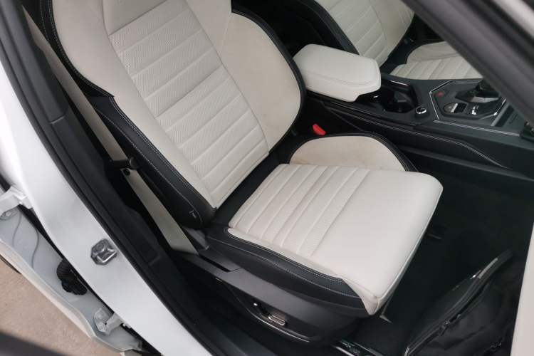 Used Lynk & Co 01 2023 1.5TD EM-F Dawn