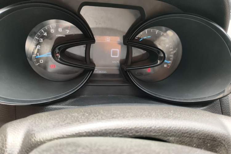 Used Dongfeng Aeolus AX7 2015 2.0L Automatic Zhiyue Version Odometer Close Up