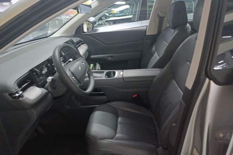 Used XPeng G6 2025 625 Long-Range Max Flagship Edition
